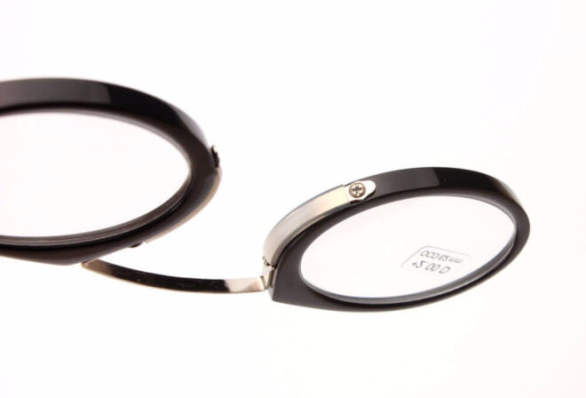 Nose Reading Glasses- SpectaNoz (Pince-Nez)